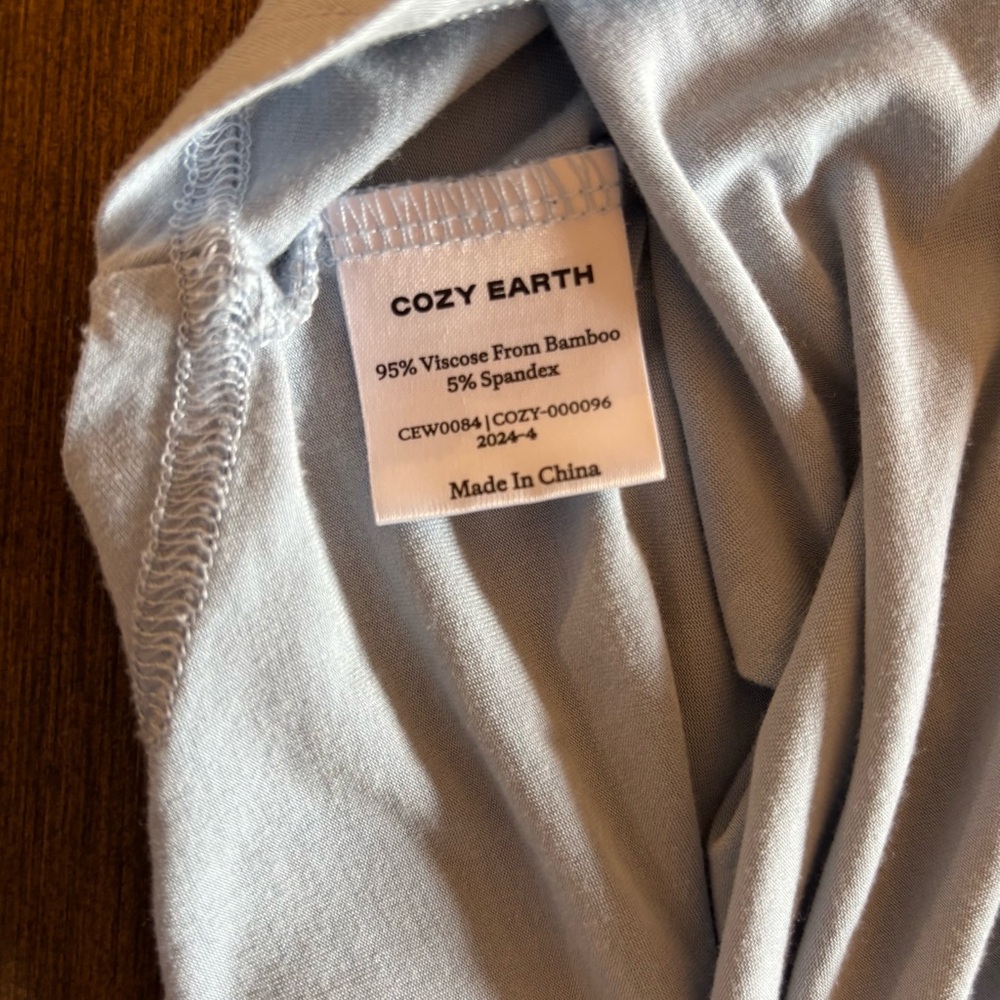 Cozy Earth Bamboo Stretch Knit Long Sleeve Polo Top Blue Medium Soft Luxe (flaw) - Picture 6 of 8